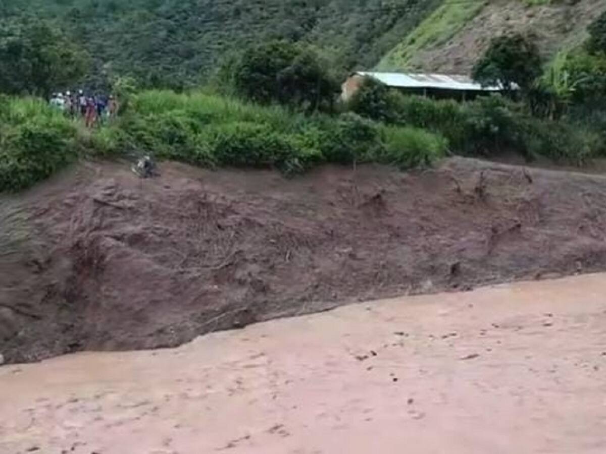 “Estamos atrapados, nos salvamos de milagro”: damnificada por avalancha en El Tarrita
