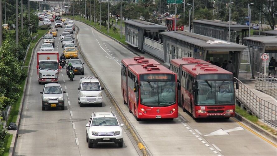 Quedó sin efectos la medida cautelar que profirió el juez 49 administrativo de Bogotá y que frenó la adjudicación de las obras de Transmilenio por la carrera Séptima. Foto: Colprensa