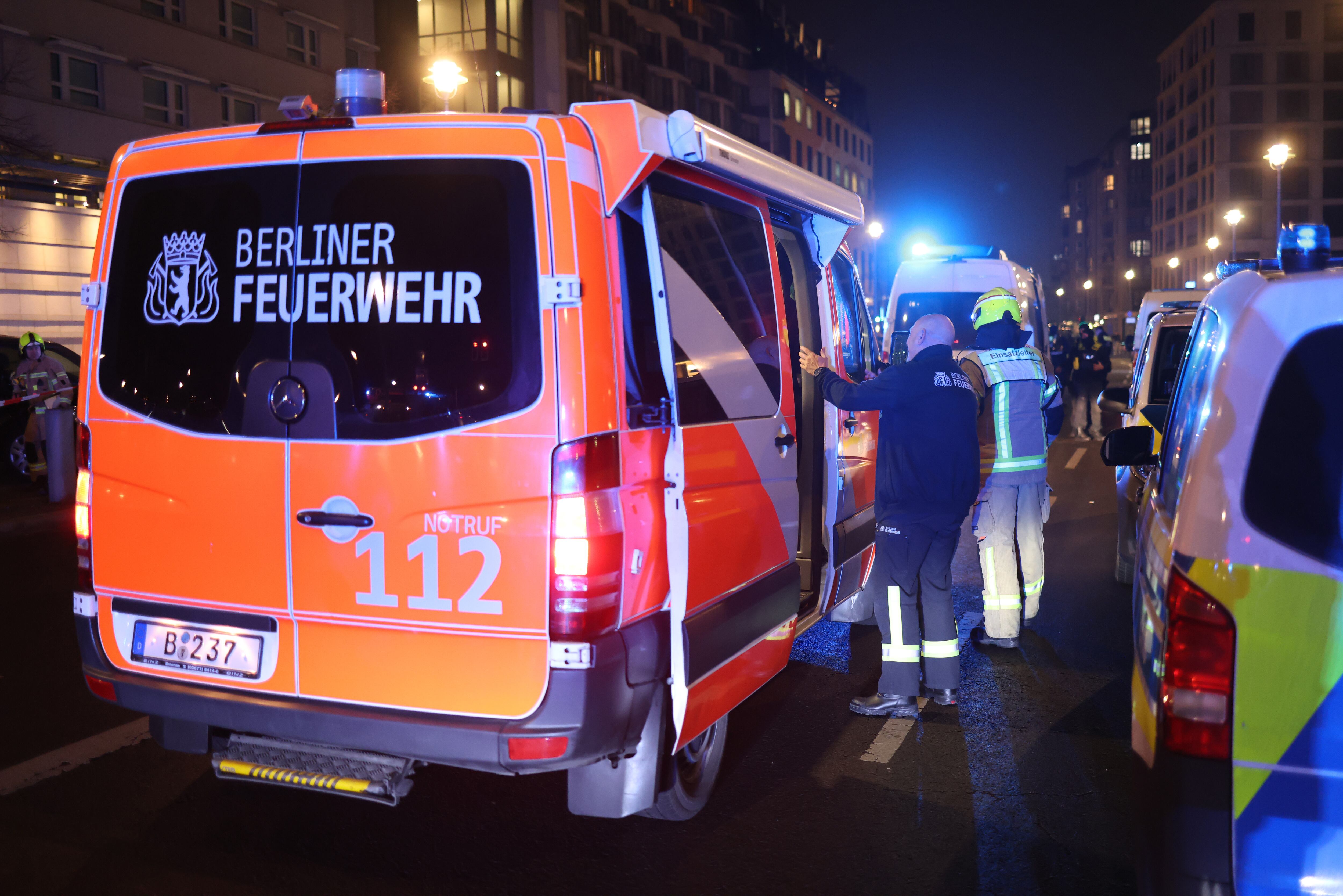 Ambulancia y Policía alemana. FOTO: Sean Gallup/Getty Images