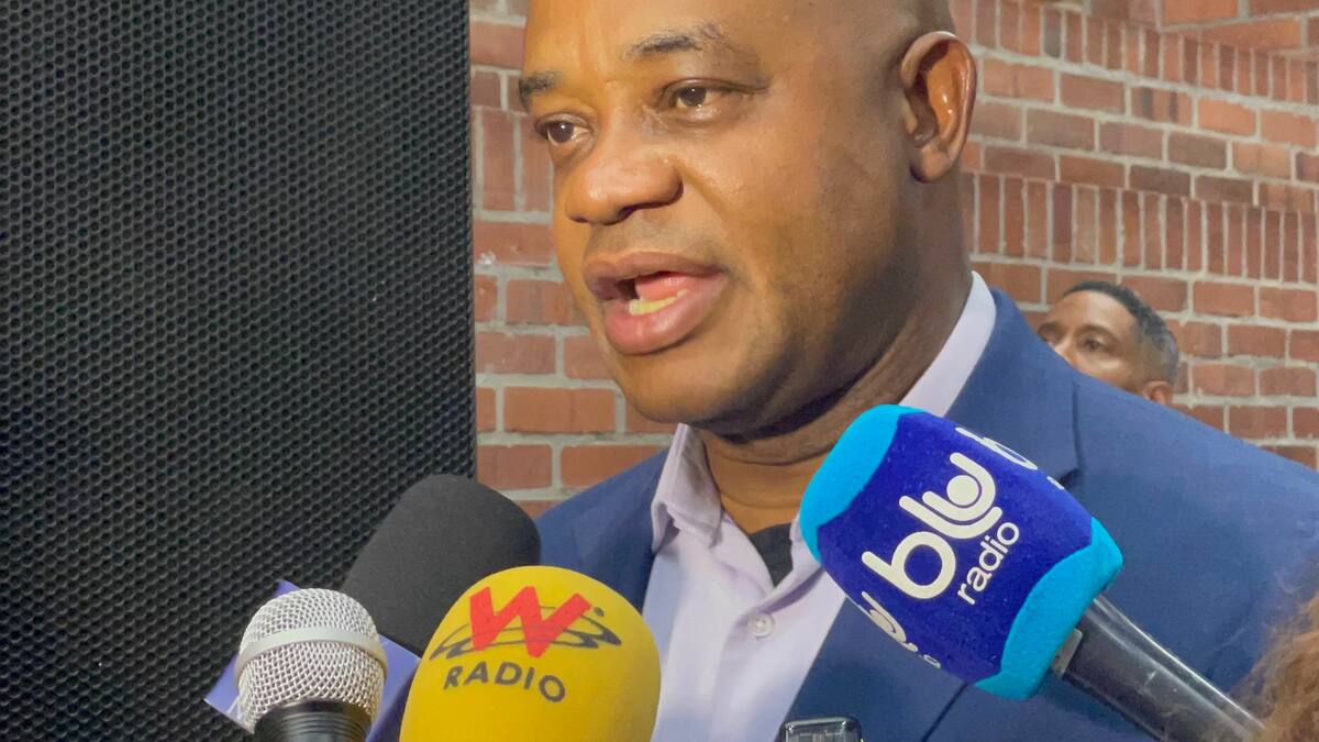 Josep Borrell conversó con el canciller Murillo sobre “salida democrática” en Venezuela