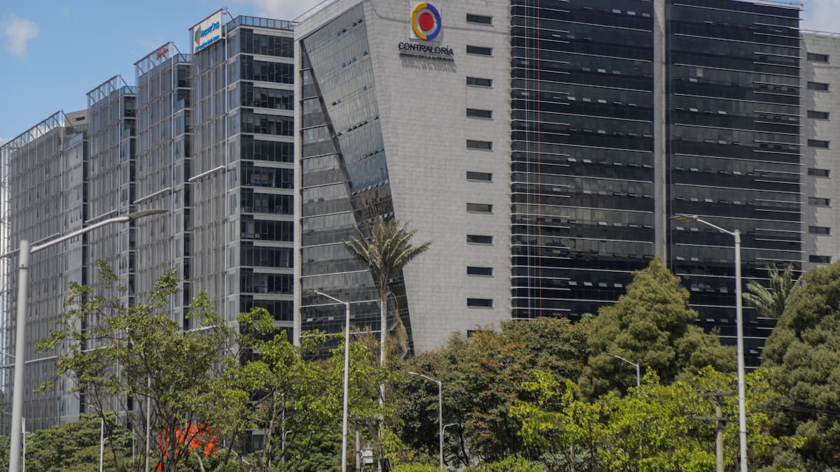 Contraloría cita a Cancillería y a Thomas Greg para solucionar lío de pasaportes