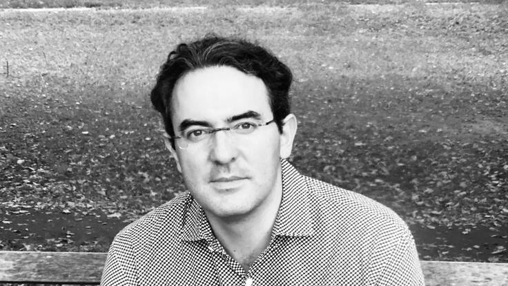 Las redes se volvieron imprescindibles en el oficio: escritor Juan Gabriel Vásquez