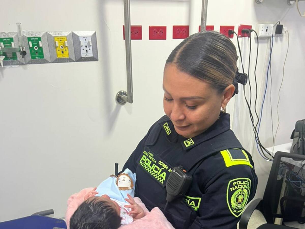 Policía rescató a bebé recién nacida que había sido abandonada en bolsas de basura en Montería