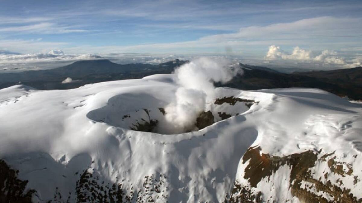 ¿Cómo protegerse ante la alerta de actividad de un volcán?