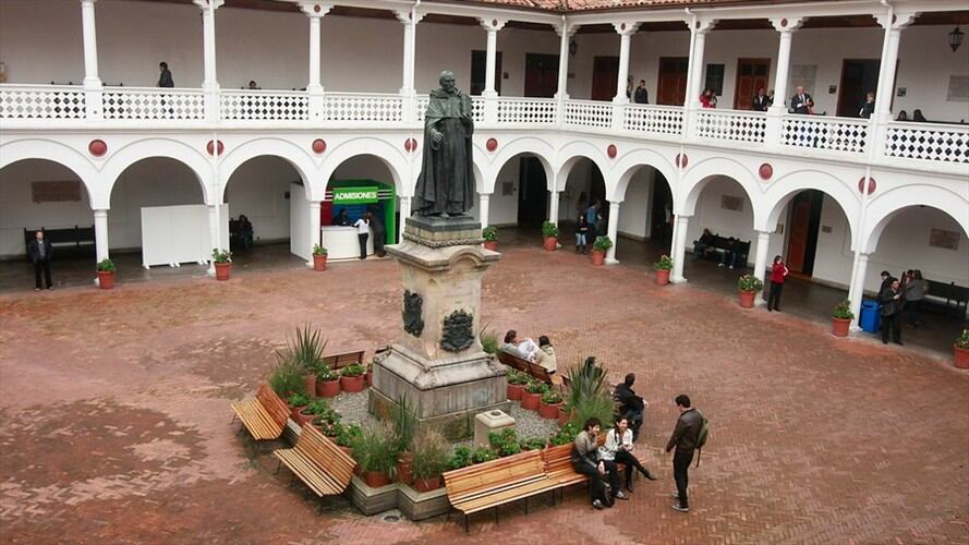 El 4 de mayo, el profesor Edgar Ramírez Baquero, de la Universidad del Rosario, obligó a una de sus estudiantes a retirarse del aula virtual. Foto: Colprensa / ARCHIVO