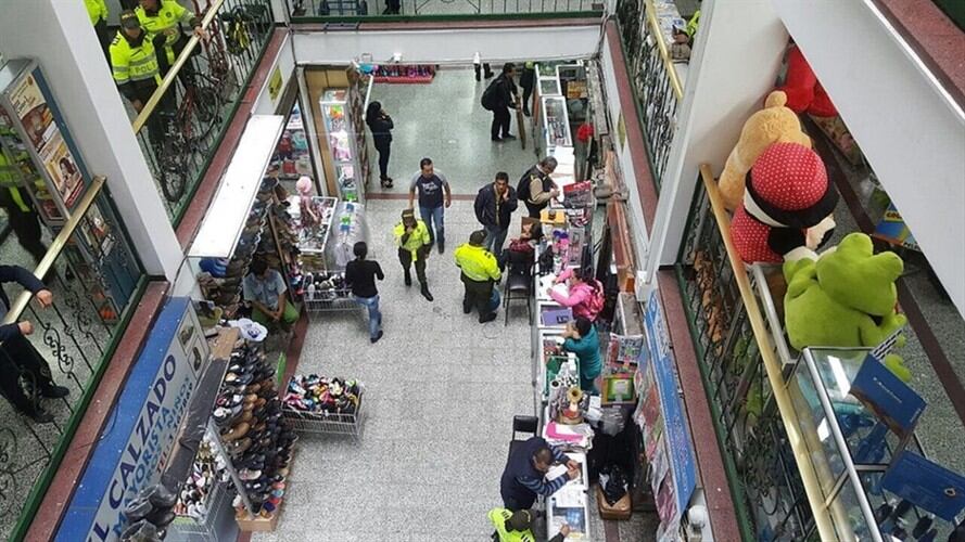 Se inició el plan piloto para la reactivación del comercio en San Victorino . Foto: Colprensa