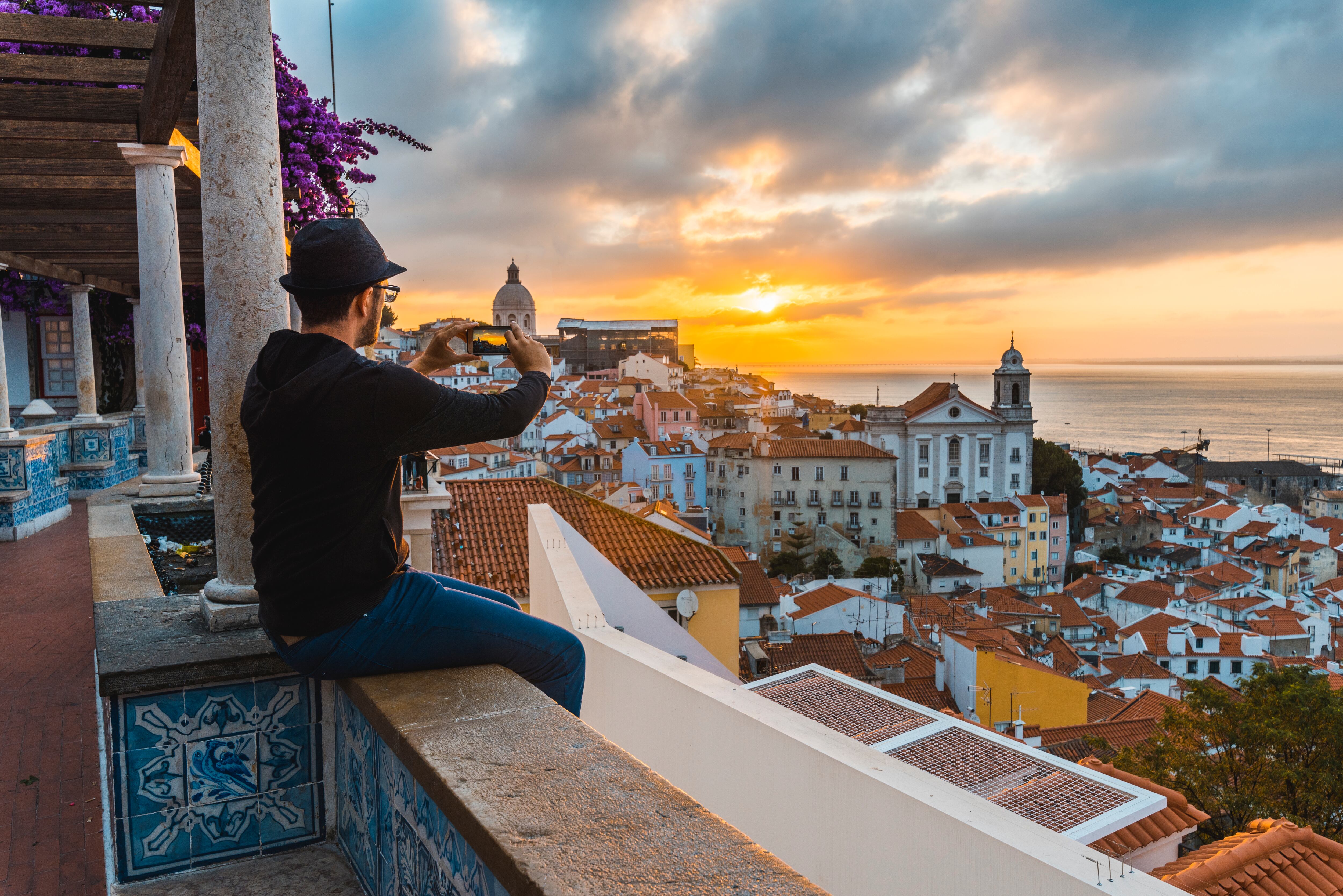 Turista en Portugal (GettyImages)
