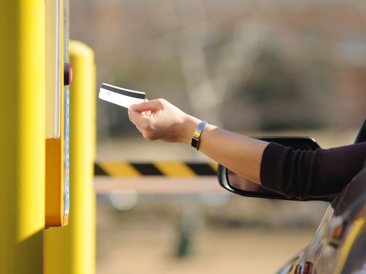 ¿Cuántos peajes hay desde Bogotá hasta Girardot y cuánto cuestan?