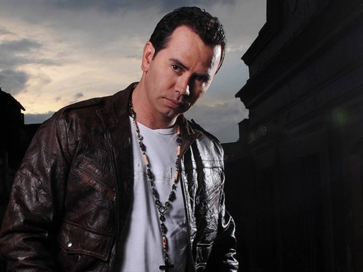 "¿Eres gay?": Jhonny Rivera le contestó a seguidor sobre su orientación sexual