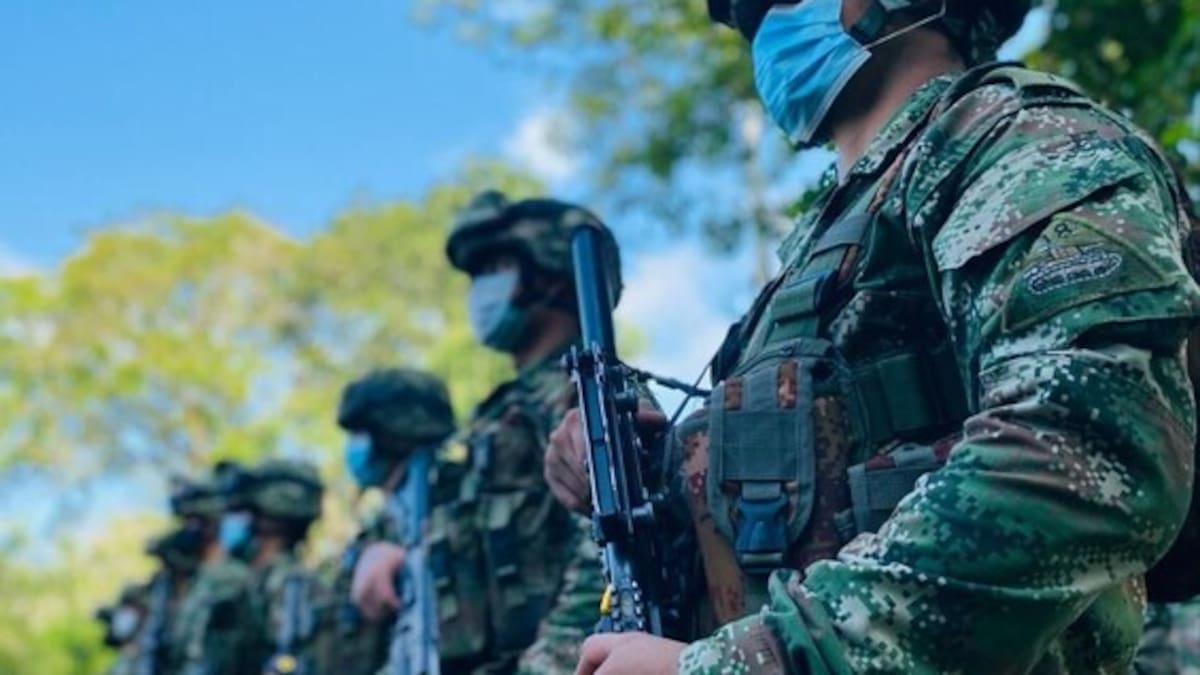 Militares y policías piden participar en seguimiento a informe final de la Comisión de la Verdad