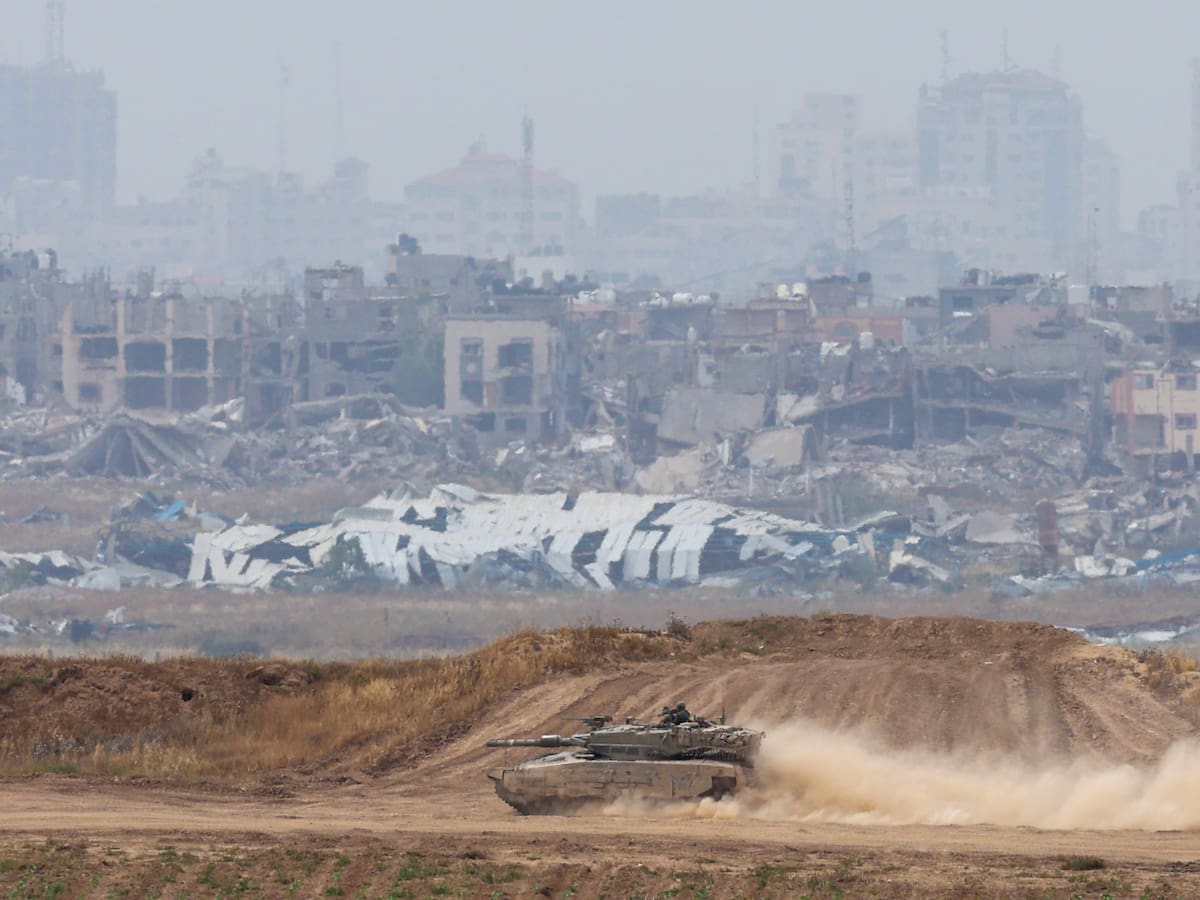 Israel discute esperada invasión de Rafah y moviliza tanques en la Franja de Gaza