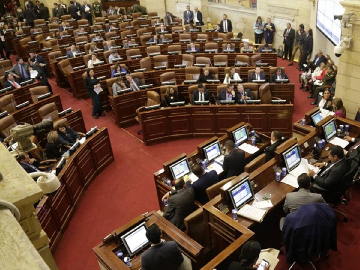 Por lío con giro de MinHacienda, Senado no ha podido pagar a contratistas y proveedores