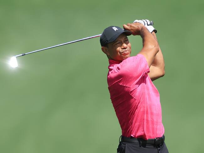 Tiger Woods resurge con una asombrosa primera ronda en el Masters