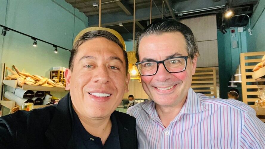 Carlos Amaya y Alejandro Gaviria se reunieron con el propósito de unir al centro. Foto: Carlos Maya