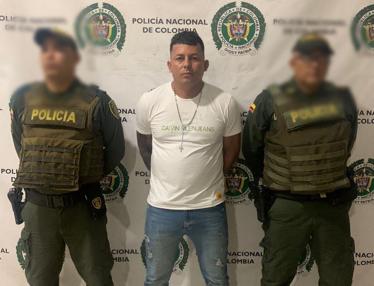 Capturan a hombre señalado de asesinar a dos personas en Remolino, Magdalena. Foto: Policía. 
