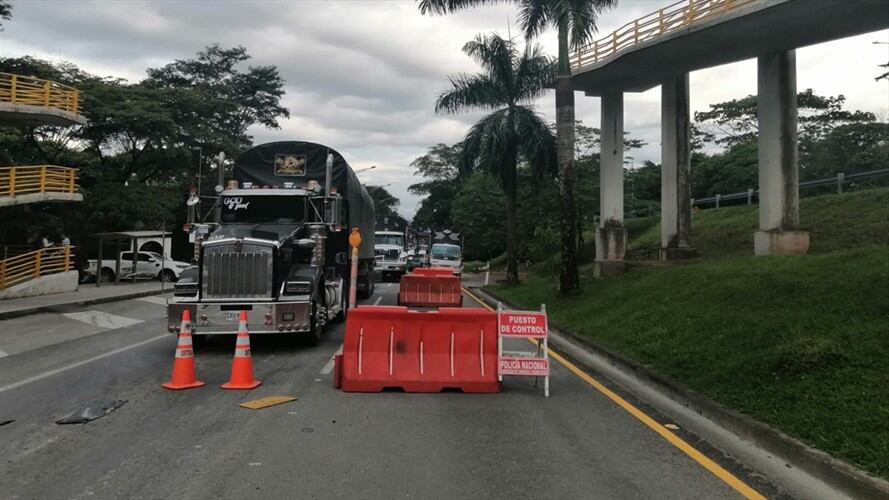 Nuevo cierre en la vía Bogotá-Villavicencio. Foto: Twitter Coviandina