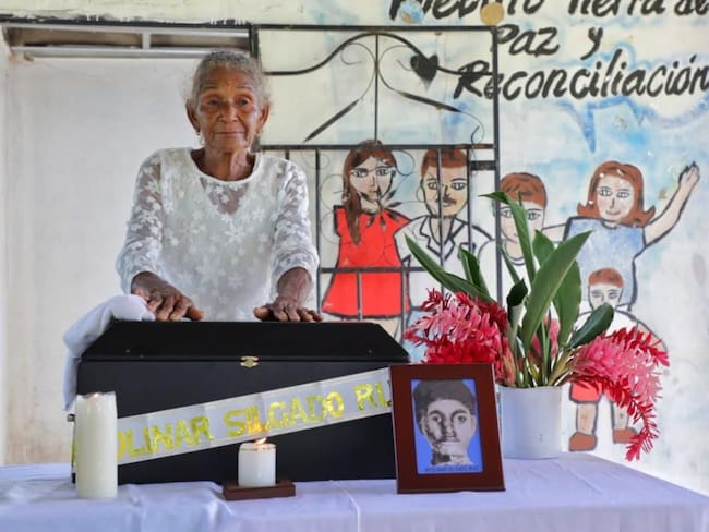 Entrega de restos de Apolinar Silgado. Foto: Cortesía JEP