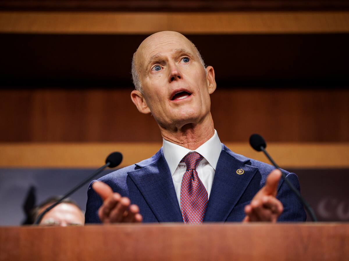 “Biden no hace nada para aliviar la crisis de los contenedores en EE.UU.”: senador Rick Scott