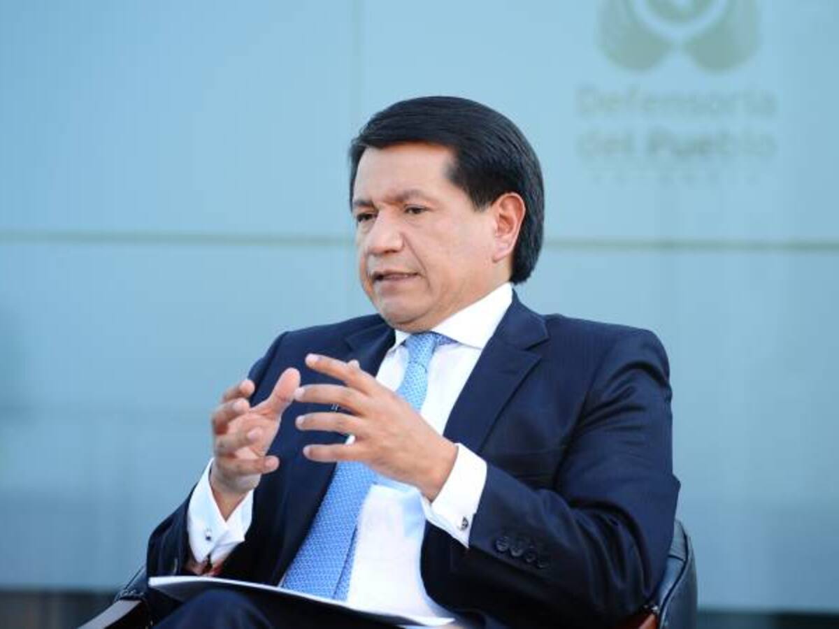 Proceso disciplinario contra exdefensor Jorge Armando Otálora fue archivado