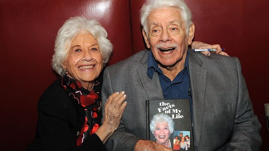 Stiller y su esposa Anne Meara comenzaron a escribir y protagonizar rutinas y actos de comedia -tanto en escenarios como para la televisión- en los años 1960.. Foto: Getty Images