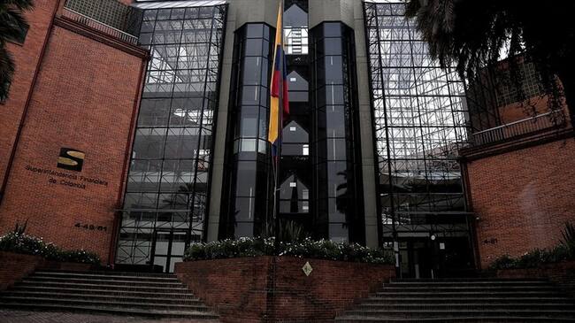 Alerta por seis falsos prestamistas que se presentan como vigilados por la Superfinanciera. Foto: Colprensa