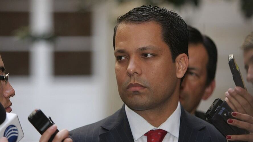 El gobernador Luis Alberto Monsalve es investigado por irregularidades en el PAE durante una Gobernación anterior. Foto: Colprensa / GERMÁN ENCISO