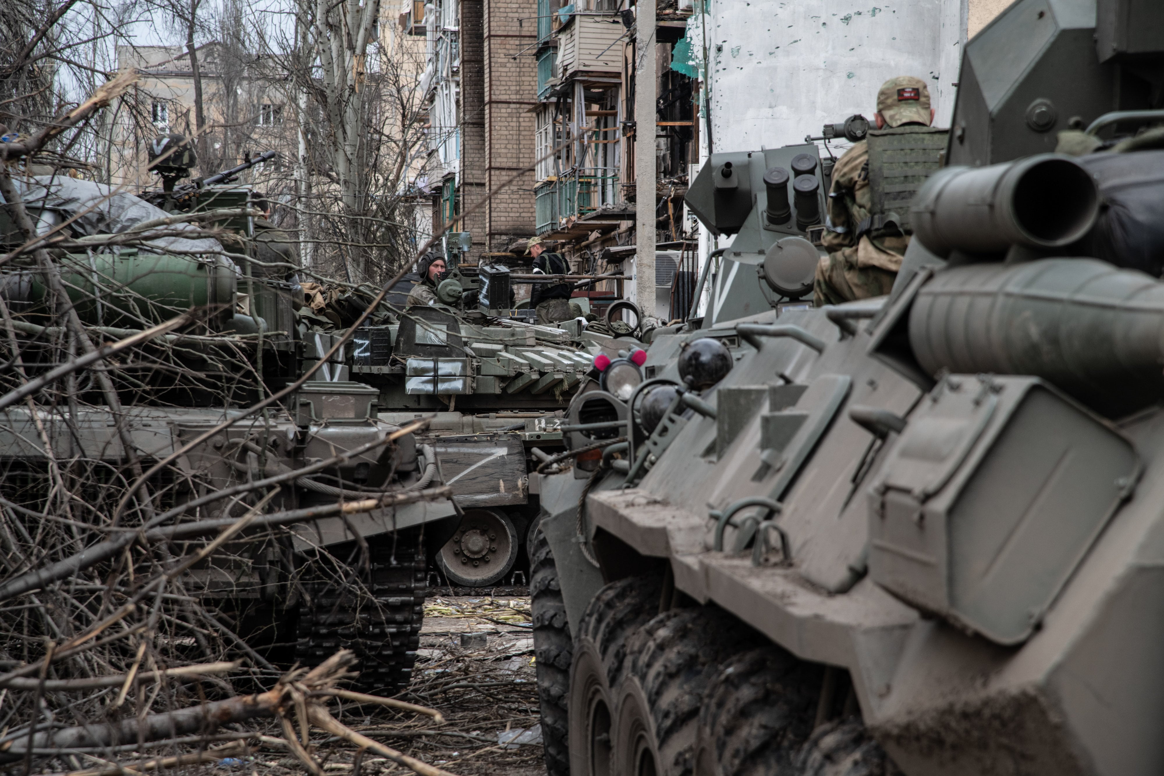 MARIUPOL, UKRAINE - 2022/04/18: Russian/ pro-Russian armour gathers in eastern Mariupol for an assault on the Azovstal plant where fierce fighting continues. The battle between Russian / Pro Russian forces and the defending Ukrainian forces led by the Azov battalion continues in the port city of Mariupol. (Photo by Maximilian Clarke/SOPA Images/LightRocket via Getty Images)