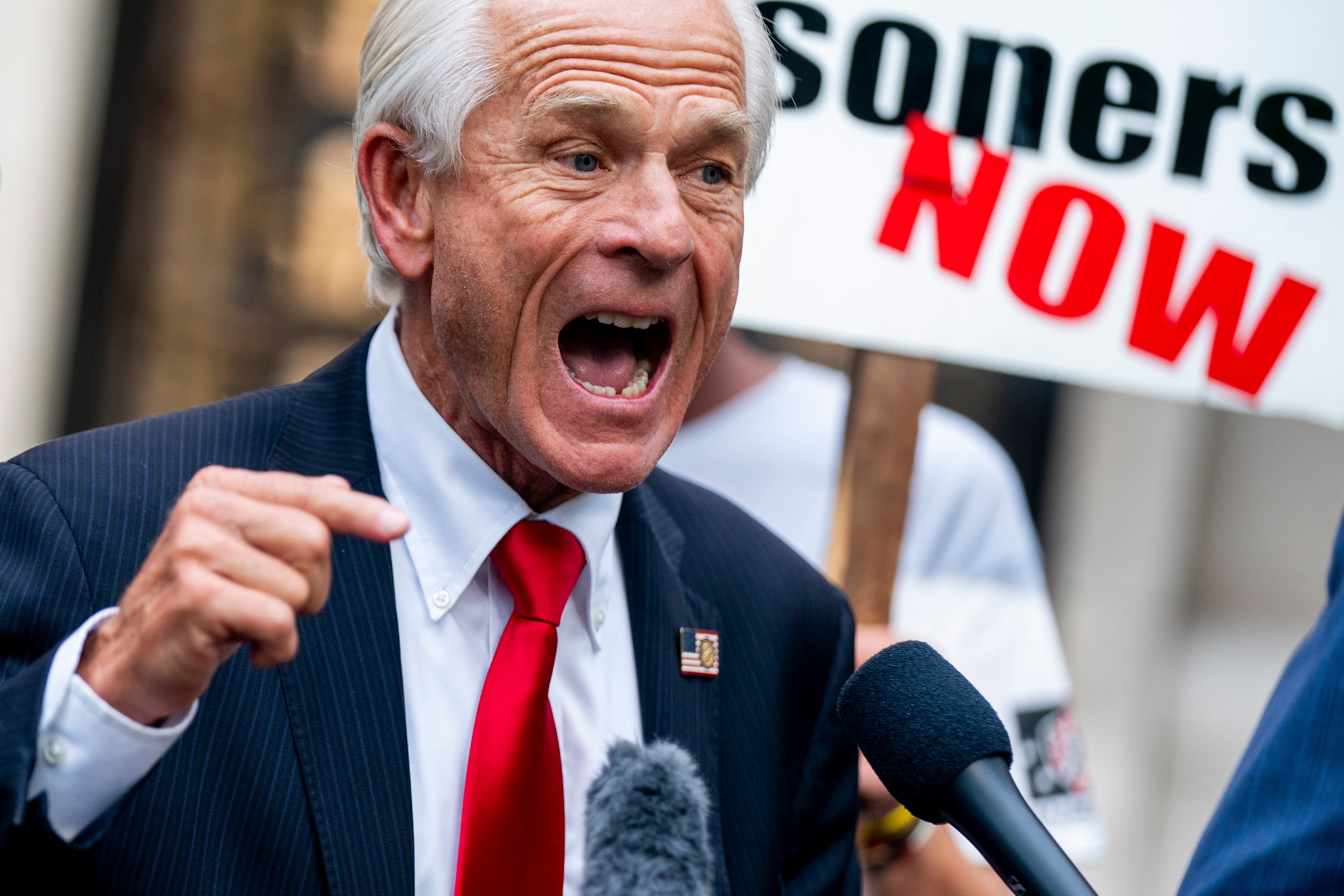 Peter Navarro, exasesor de Donald Trump condenado. EFE/EPA/SHAWN THEW