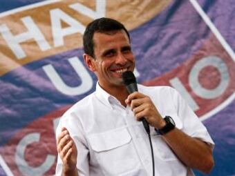 Herinque Capriles junto con Nicolás Maduro son los candidatos con la mayor posibilidad de llegar a la presidencia de Venezuela. Foto: EFE