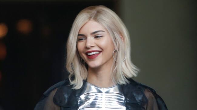 Kendall Jenner en un momento del polémico anuncio de Pepsi. Foto: Bang Media.
