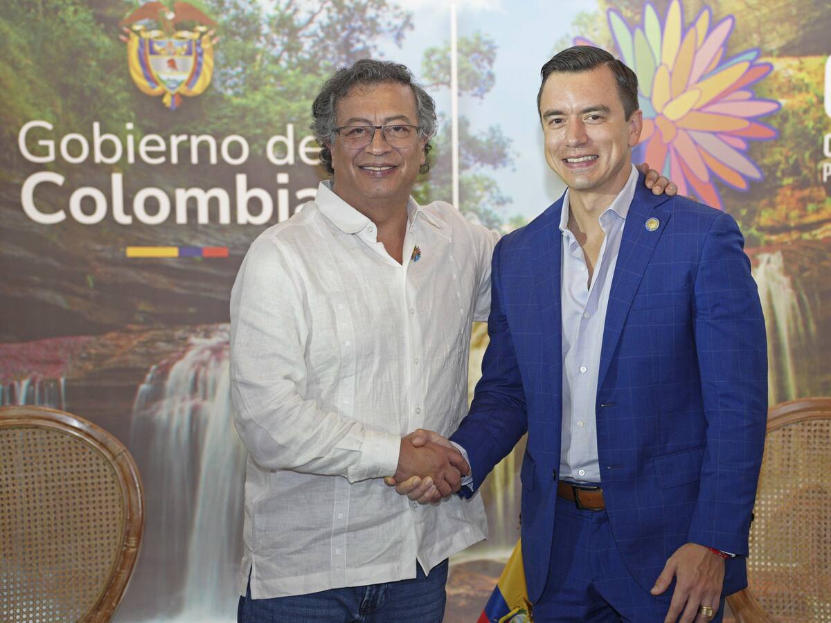 Petro y Noboa hablaron de continuar los negocios energéticos entre Colombia y Ecuador