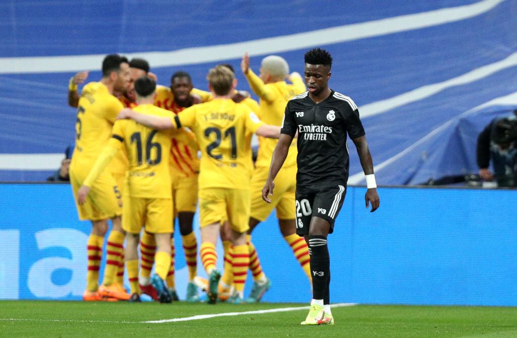 Vinicius Junior en la derrota del Real Madrid ante Barcelona. (Photo by Gonzalo Arroyo Moreno/Getty Images)