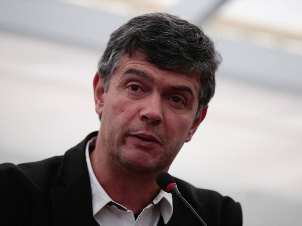 Abren investigación disciplinaria a director del Archivo General