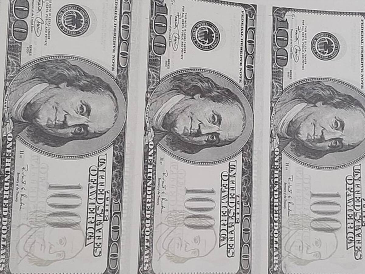 Cae centro de falsificación de moneda