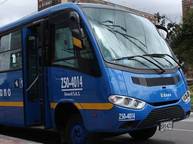 Pasajeros de un bus del Sistema Integrado de Transporte Público (Sitp) fueron víctimas de un robo masivo en el norte de Bogotá. Foto: Colprensa