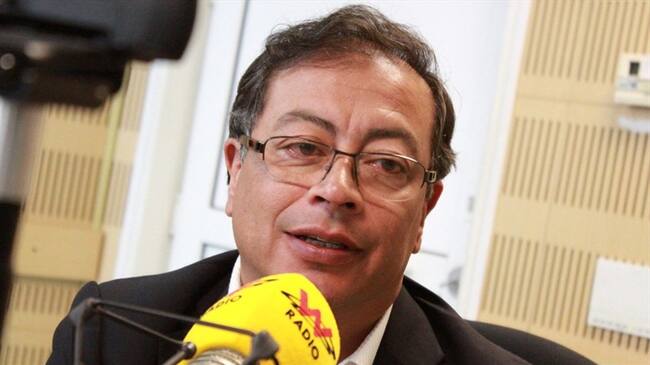 Gustavo Petro en La W. Foto: La WCon Vicky Dávila