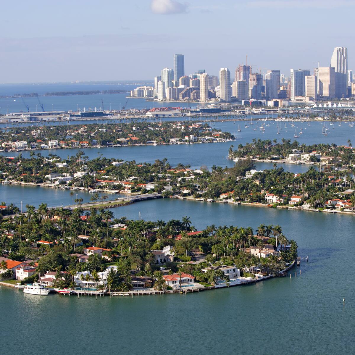 ¿Ha aumentado el número de colombianos que quieren comprar propiedades en EE.UU.?