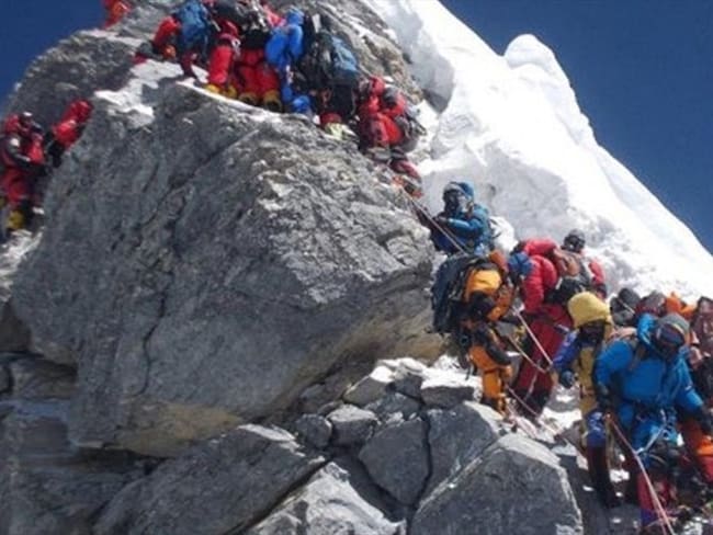 Nirma Purja, el alpinista que capturó la fotografía del “atasco” en el Everest