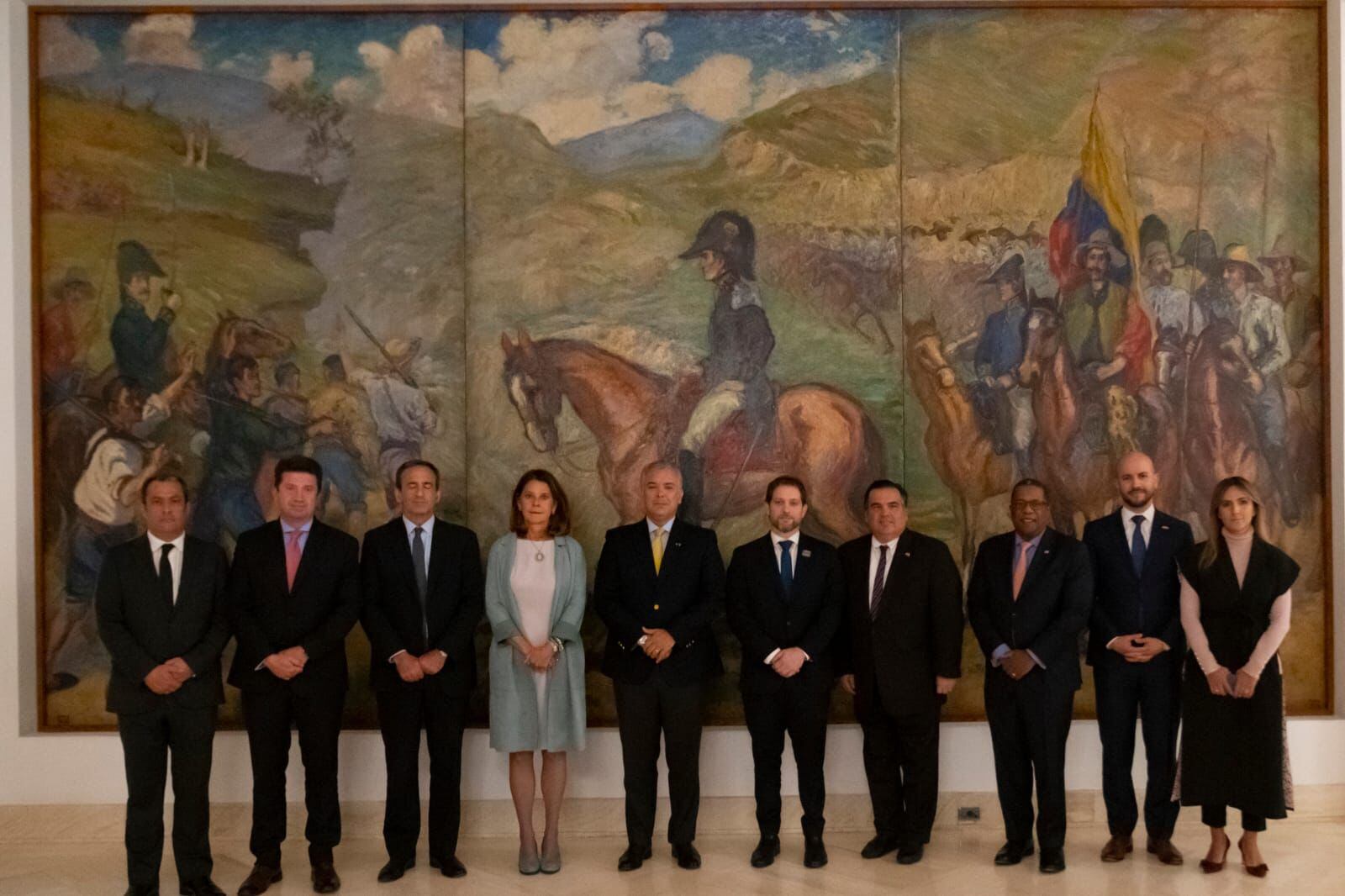 Iván Duque se reunió con delegación de Joe Biden. Foto: Cortesía Presidencia.