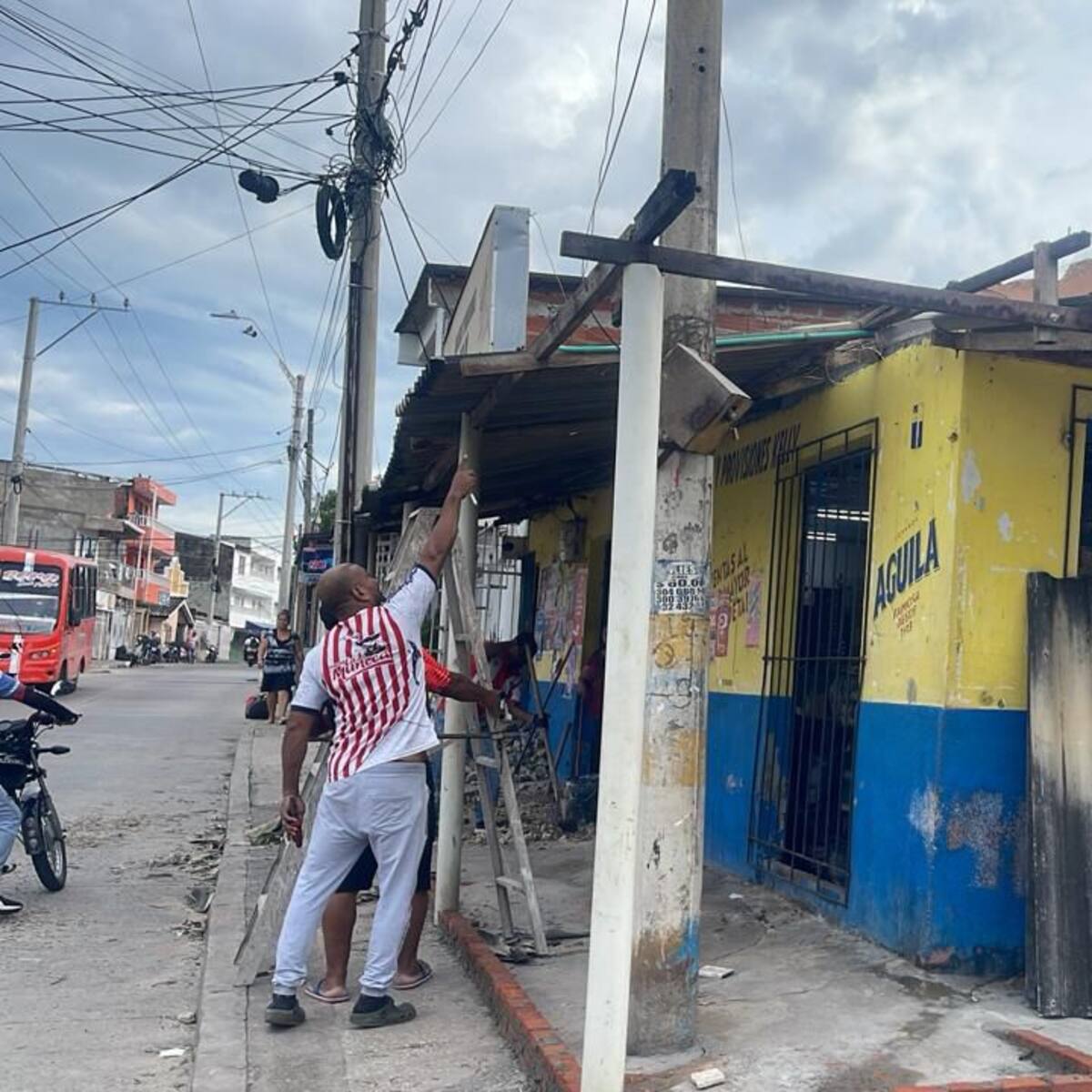 Fotos: Las imágenes tras el vendaval en Barranquilla que dejó a más de 20 barrios sin luz