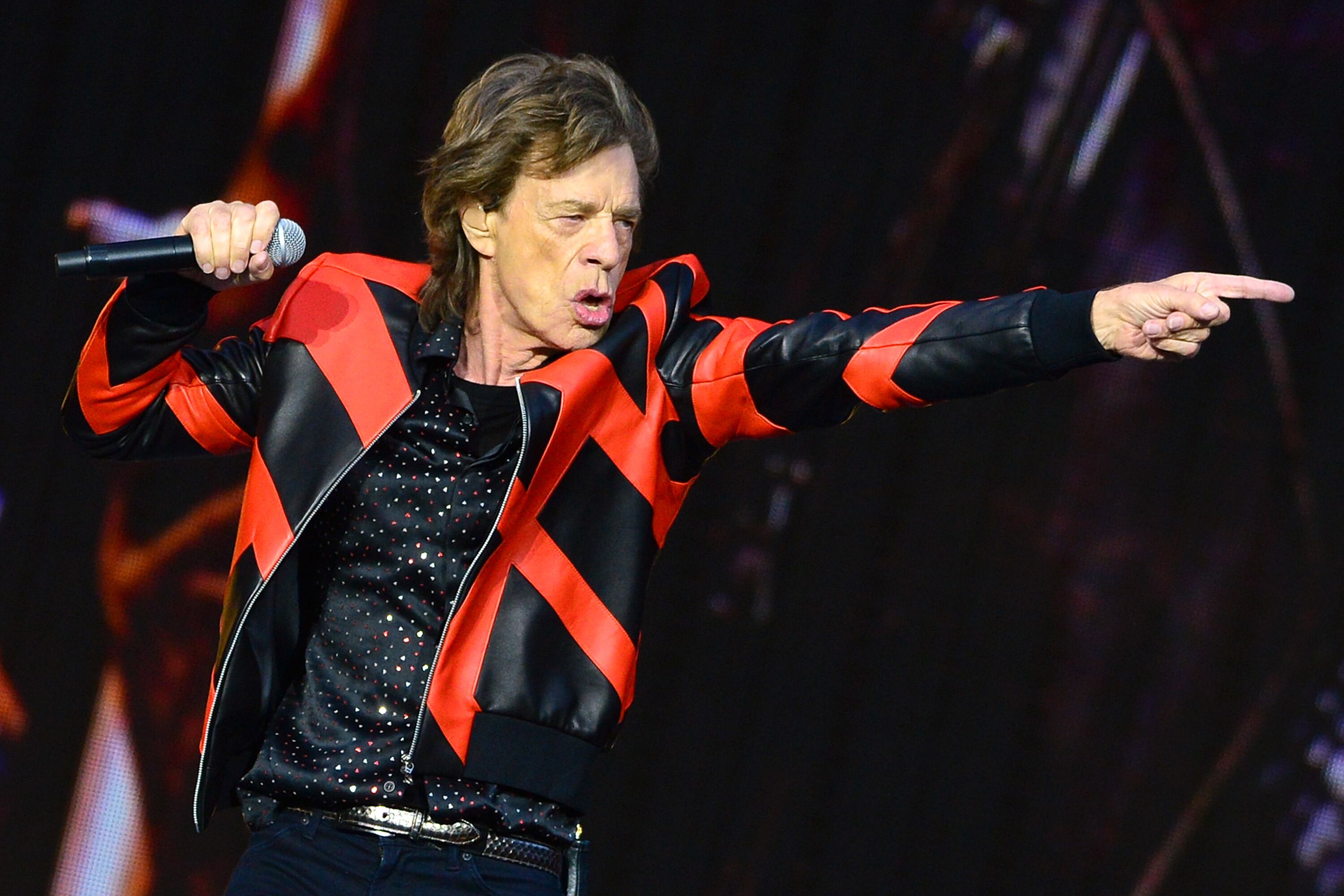 Mick Jagger, de los Rolling Stones, de concierto en Liverpool, Inglaterra. (Photo by Jim Dyson/Redferns)