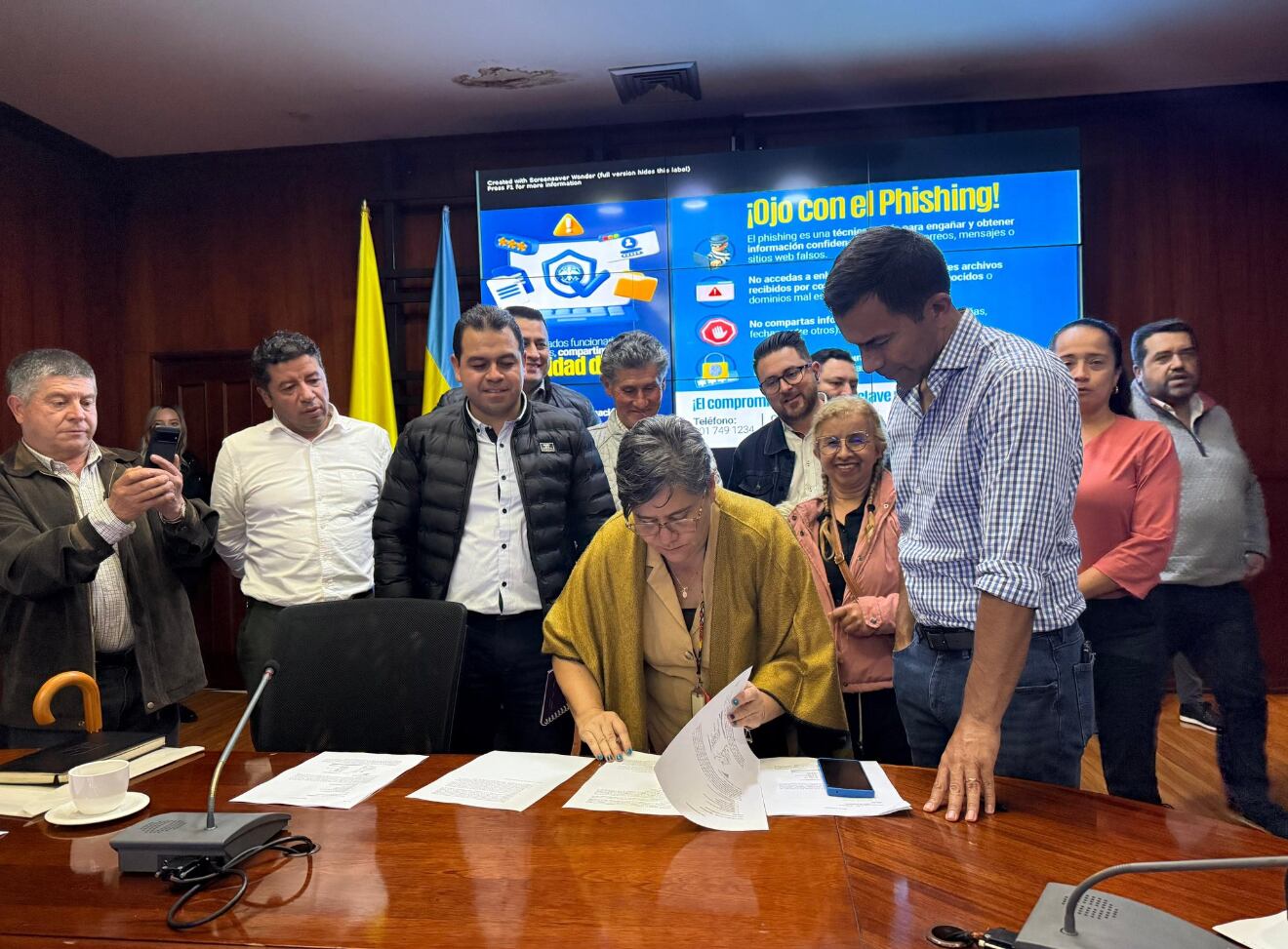 Gobierno y ciudadanos llegan a acuerdos para la reparación de vías en Cundinamarca.