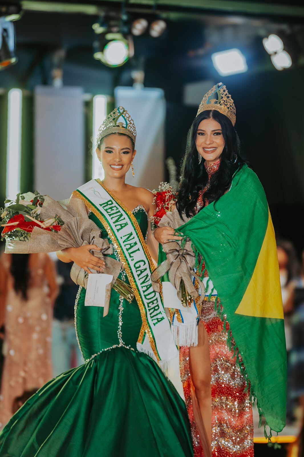 Reinas Nacional e Internacional de la Ganadería (Bolívar y Brasil). Foto: prensa Reinado de la Ganadería.