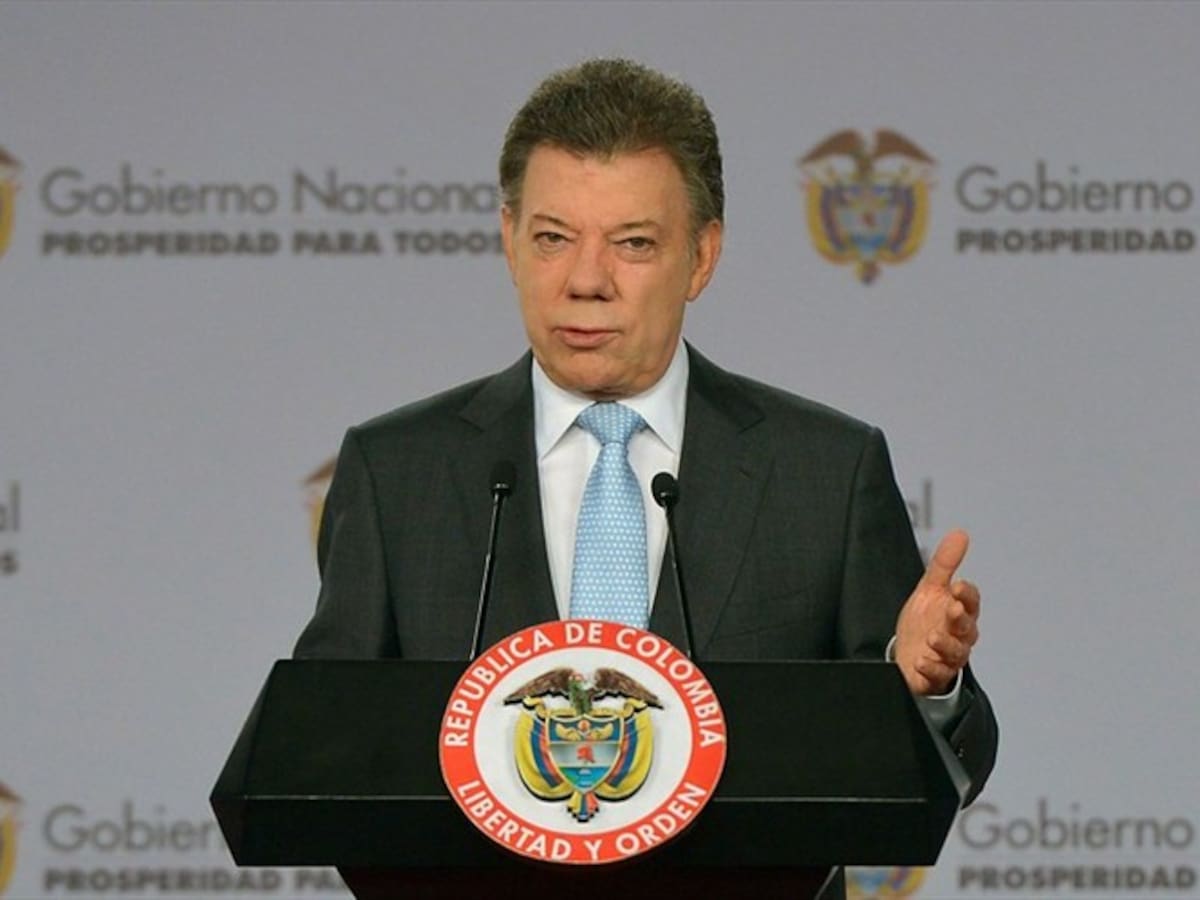 Santos defendió a sus funcionarios cuestionados por corrupción