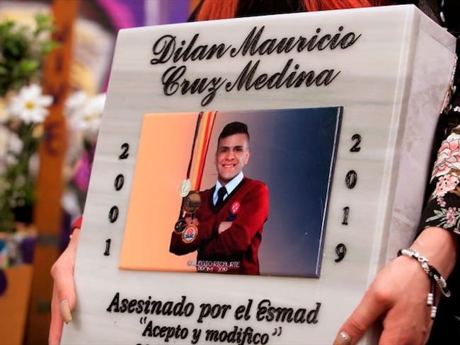 Jenny Alejandra Medina, madre del joven asesinado a manos de un agente del Esmad, hizo parte de las movilizaciones del 28 de abril.. Foto: Getty Images