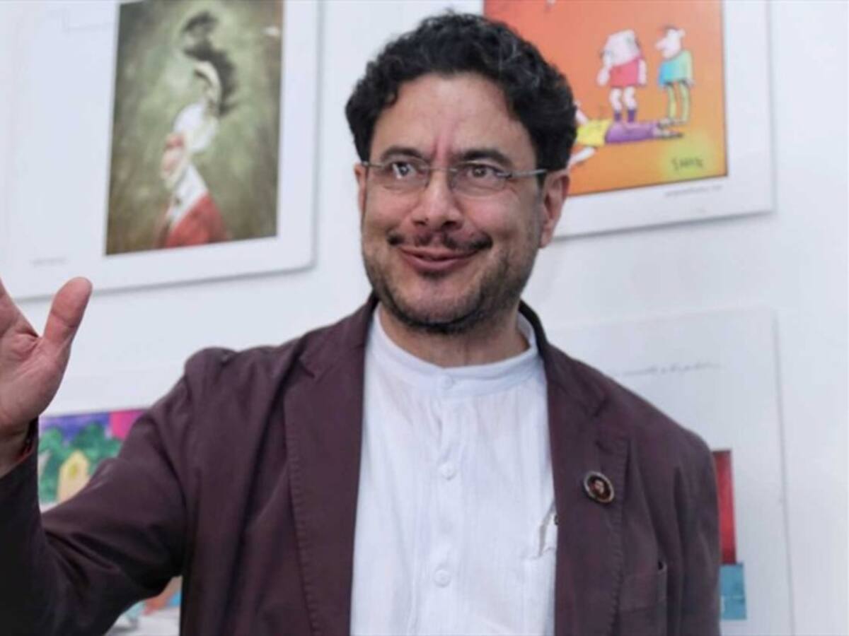 Iván Cepeda se pronuncia sobre medida de aseguramiento contra Álvaro Uribe