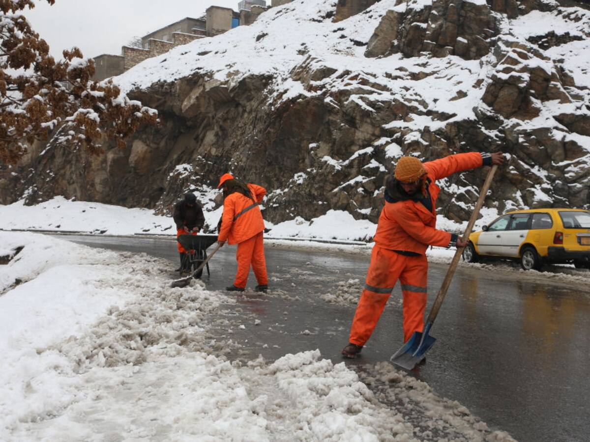 Aumentan a 158 los muertos en Afganistán por ola de frío