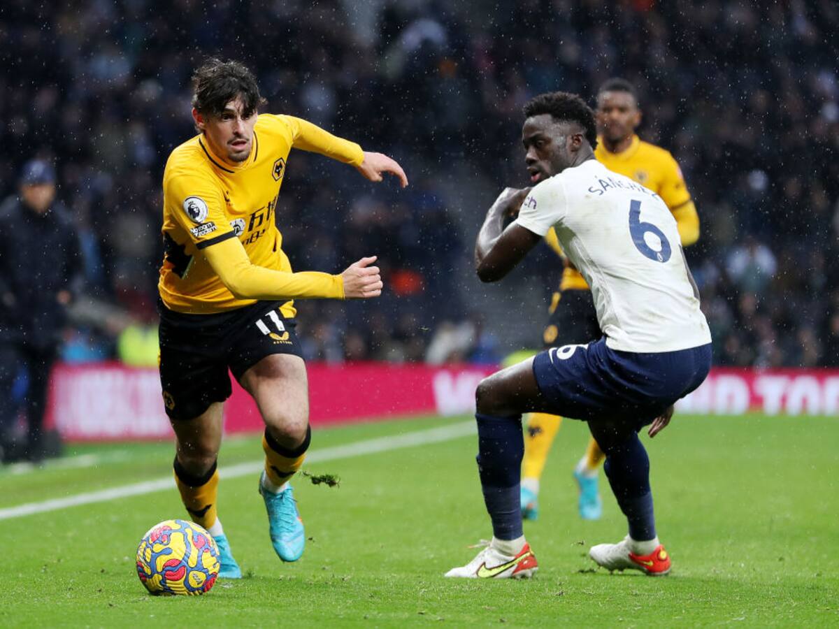 Davinson Sánchez es cuestionado por Jermaine Jenas debido su lenguaje corporal