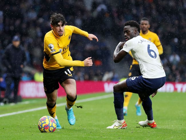 Davinson Sanchez del Tottenham en partido contra Wolverhampton (Photo by Jack Thomas - WWFC/Wolves via Getty Images)