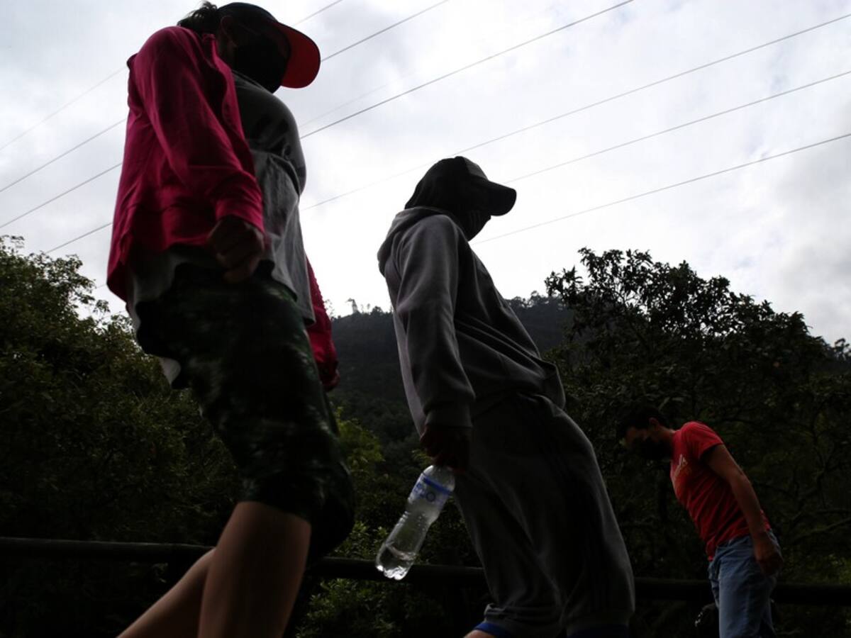 Habitantes en Bogotá piden no cerrar el sendero de Las Delicias